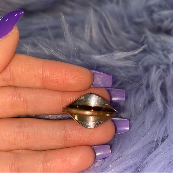 Boho Indie Central Stone Ring - Picture 3 of 8